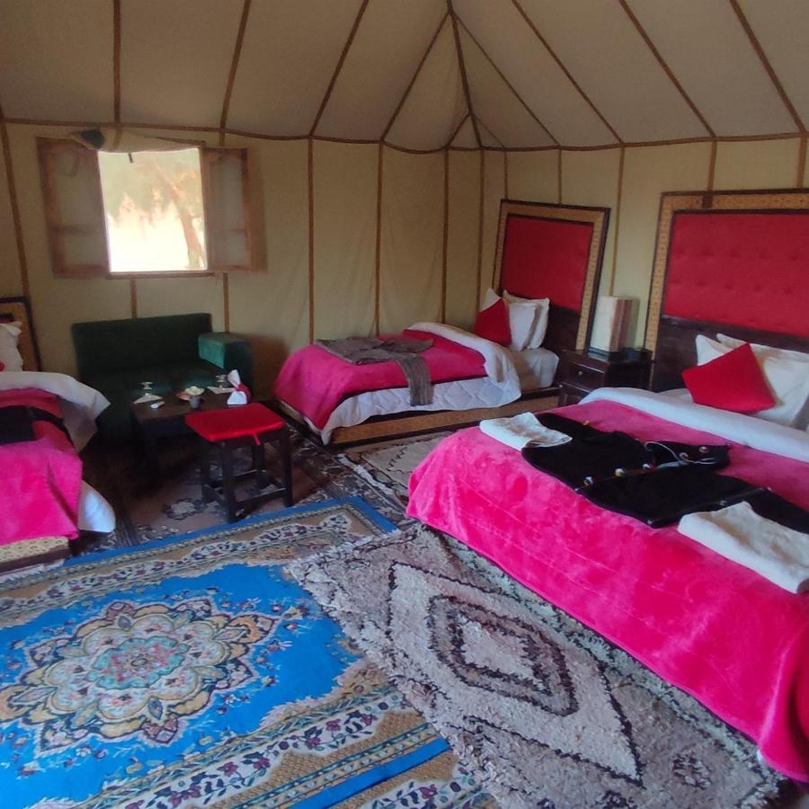 Overnight Luxury Camp Мерцуга Екстериор снимка