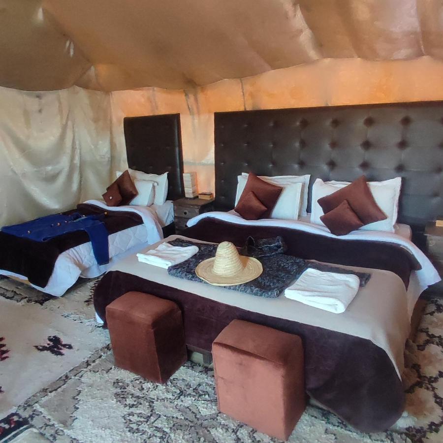 Overnight Luxury Camp Мерцуга Екстериор снимка