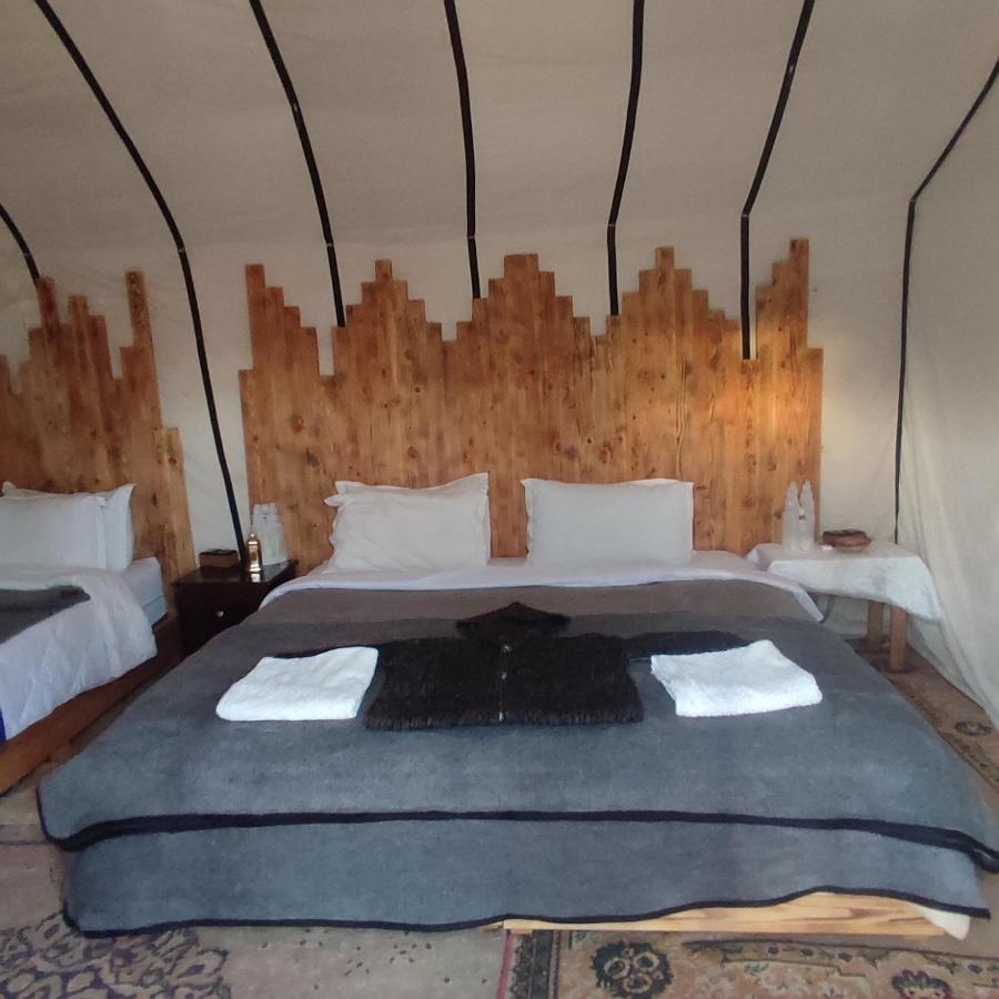 Overnight Luxury Camp Мерцуга Екстериор снимка
