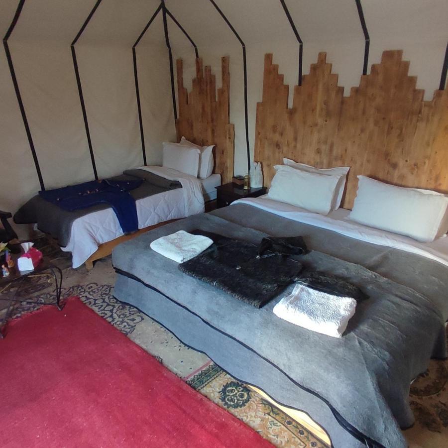 Overnight Luxury Camp Мерцуга Екстериор снимка