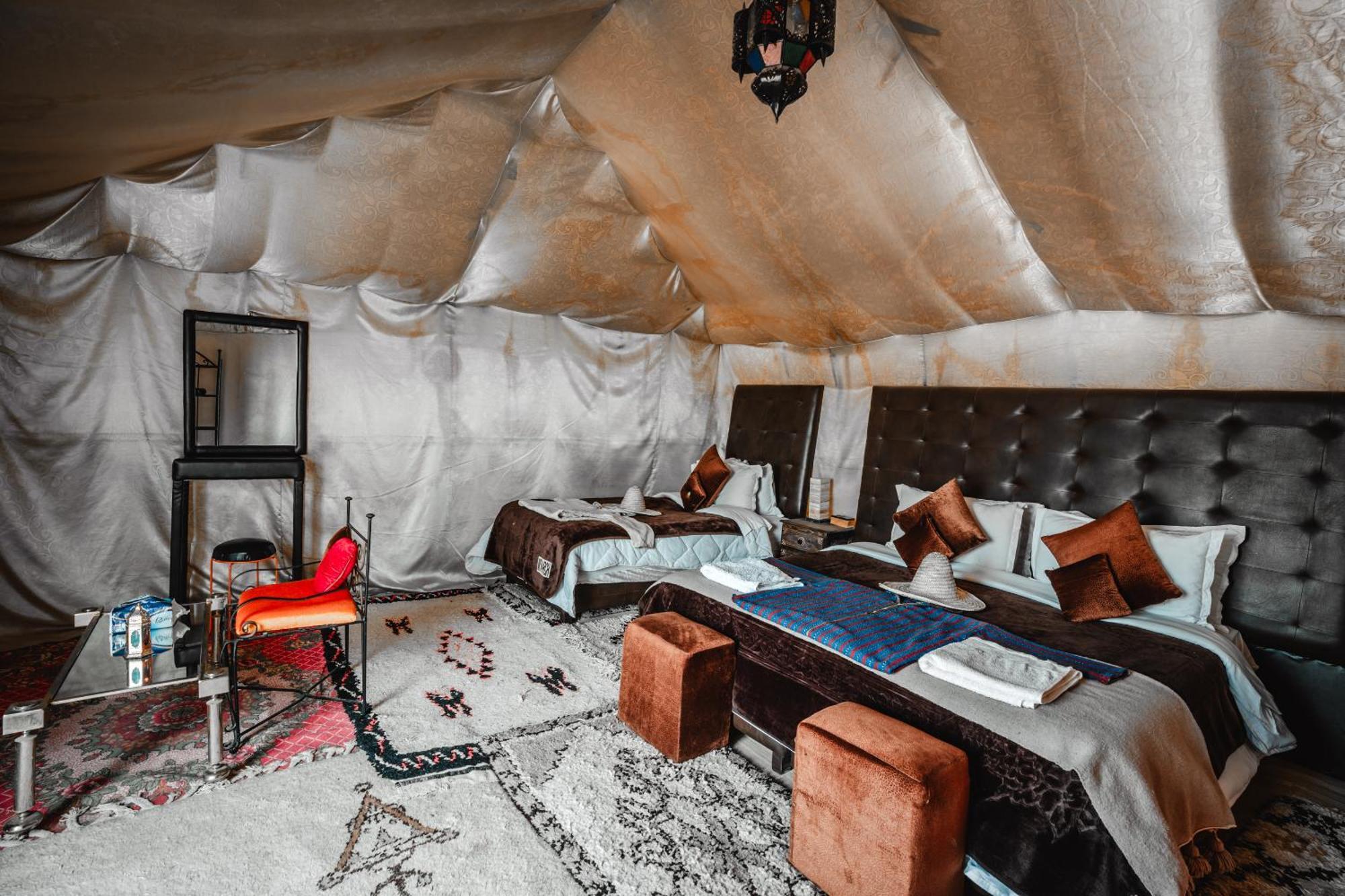 Overnight Luxury Camp Мерцуга Екстериор снимка