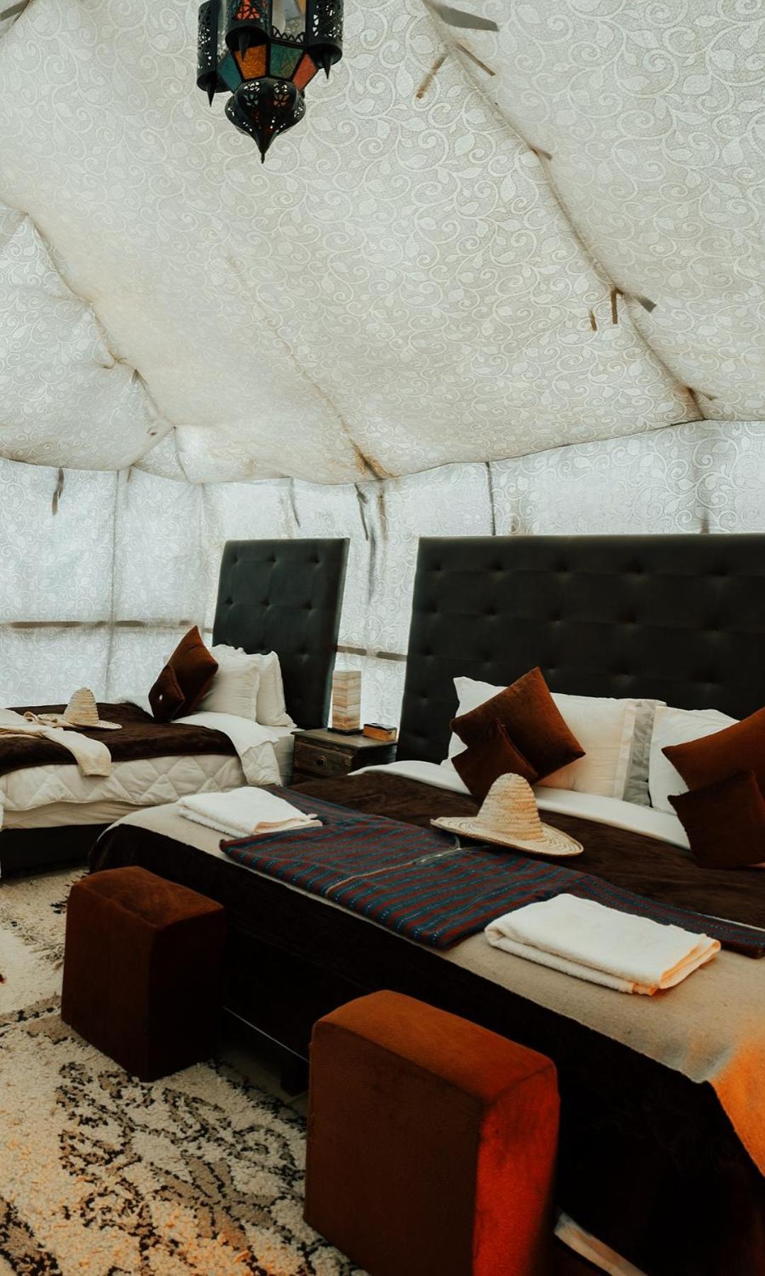 Overnight Luxury Camp Мерцуга Екстериор снимка